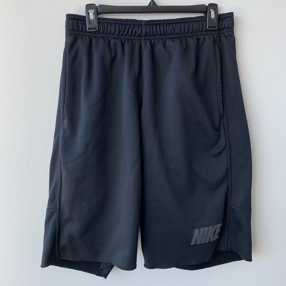 Nike therma-fit shorts